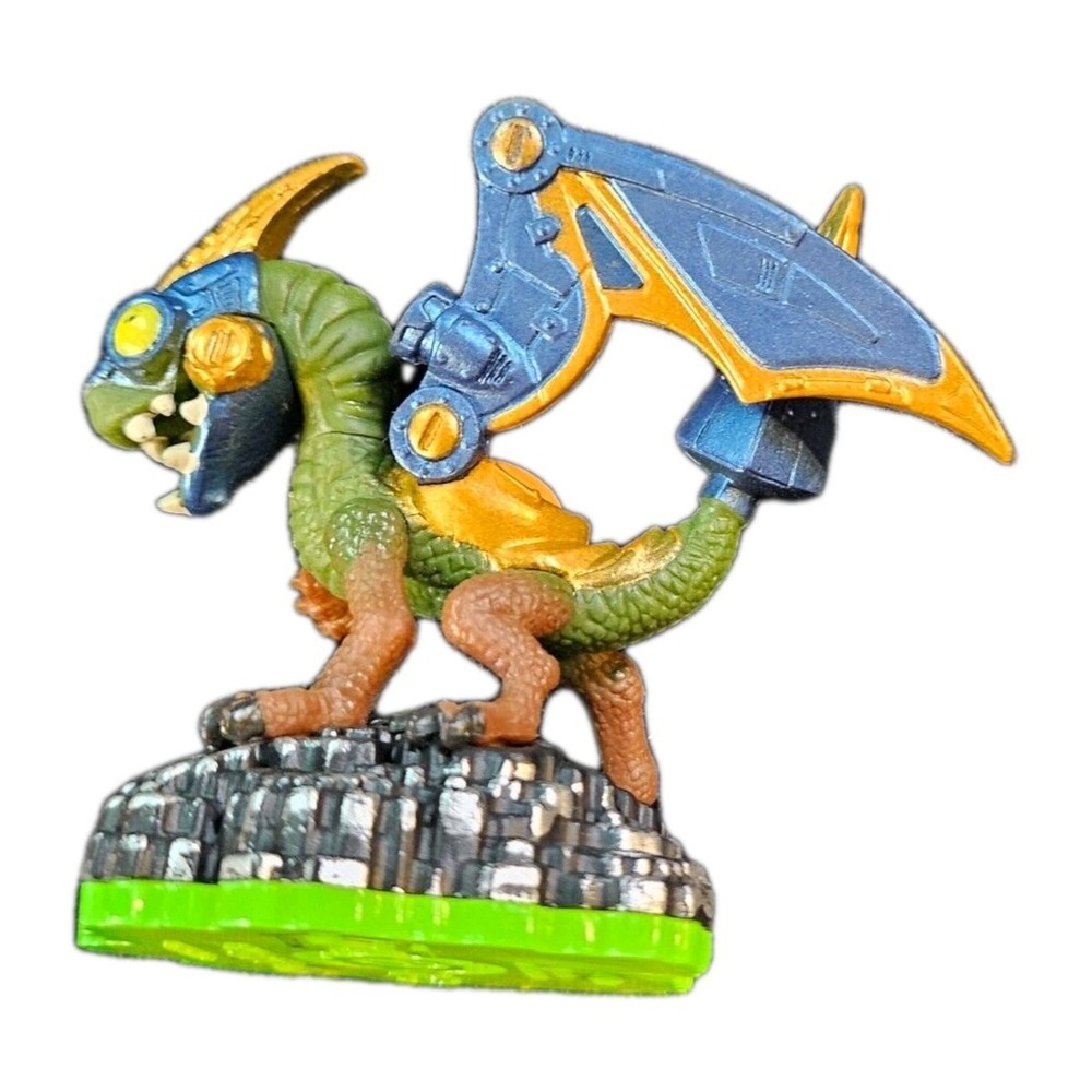 Skylanders Spyros Adventure Drobot Figure with Card 1-00553 Tech Dragon